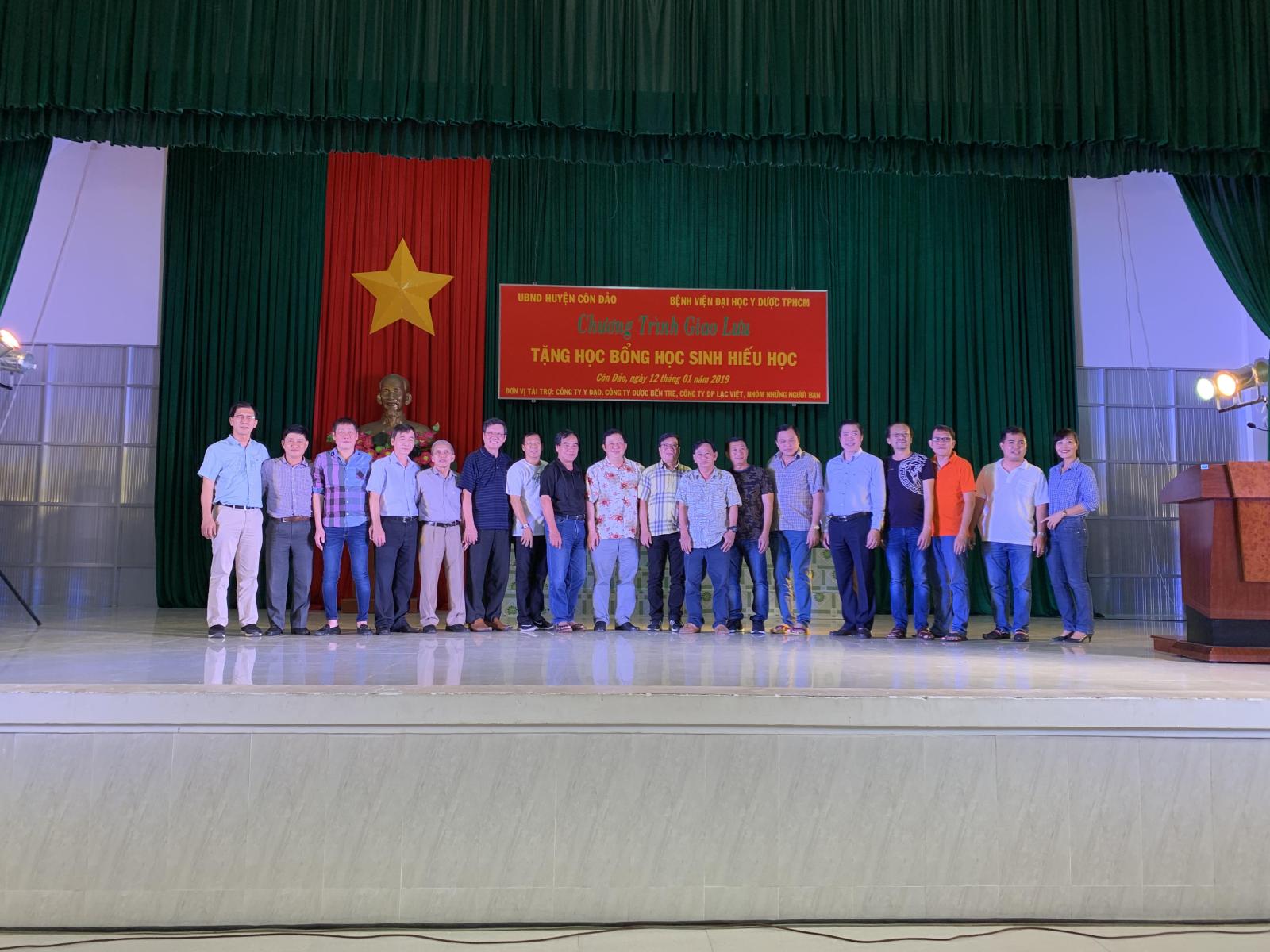 Đồng tài trợ chương trình