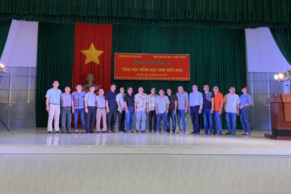Đồng tài trợ chương trình